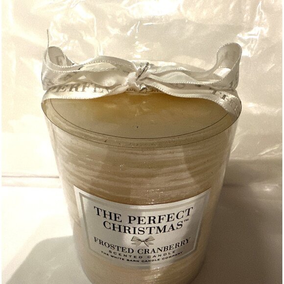 The Perfect Christmas Candle Frosted Cranberry Scented 4” Burns 70 Hours SEALED - Picture 3 of 7